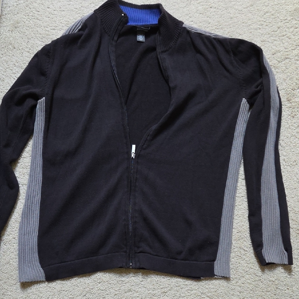 Men's Black and Gray Sweater